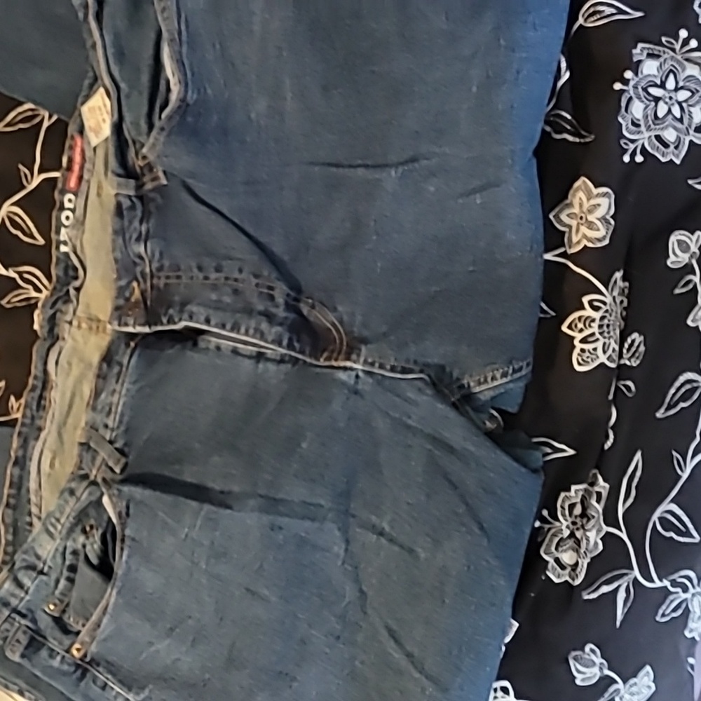 IZOD regular taper fit jeans 48x30